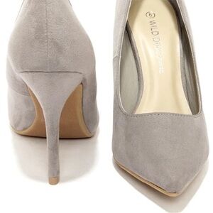 Wild Diva Gray Suede pumps